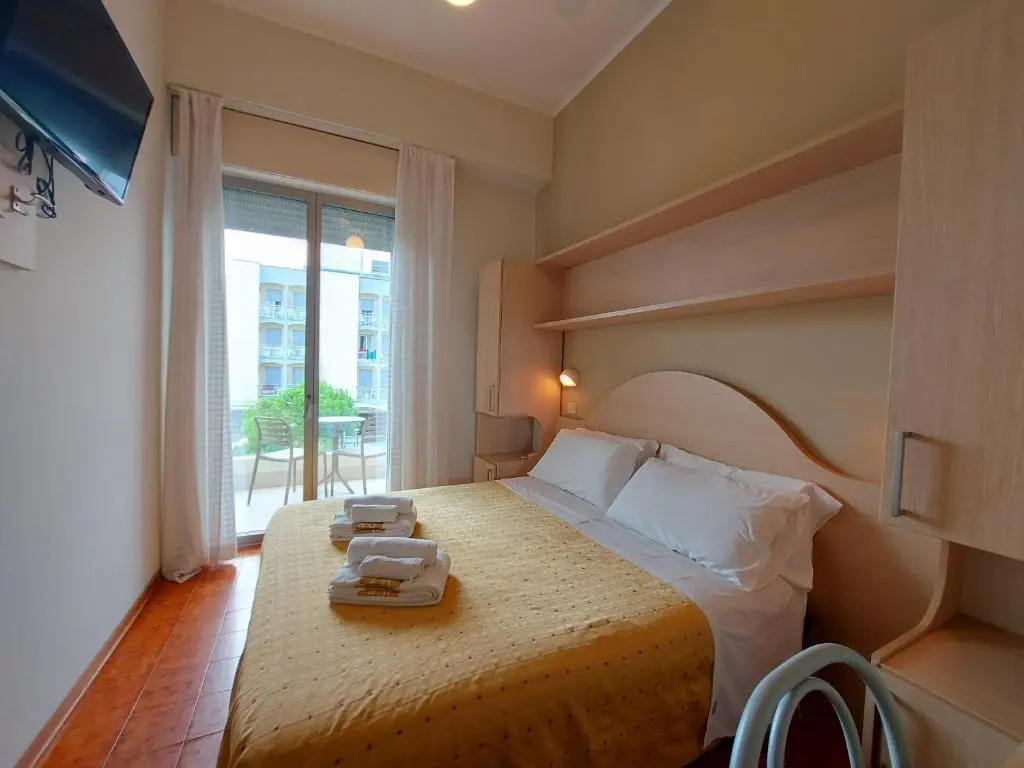 Standard Quadruple room with balcony