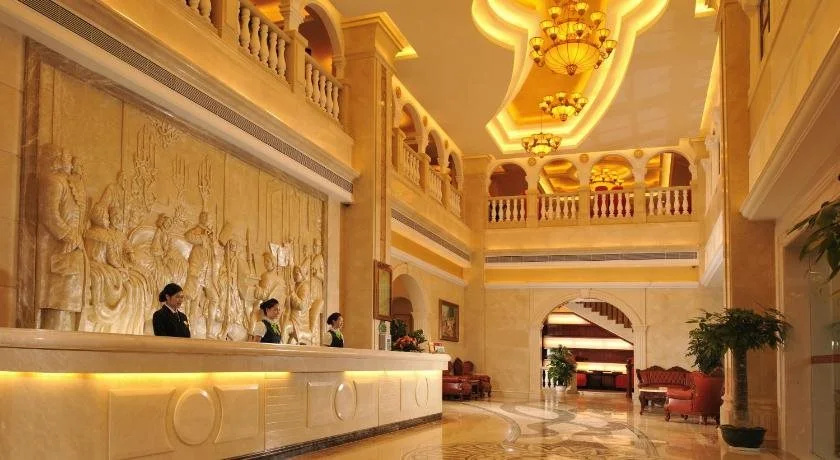 Lobby & Reception