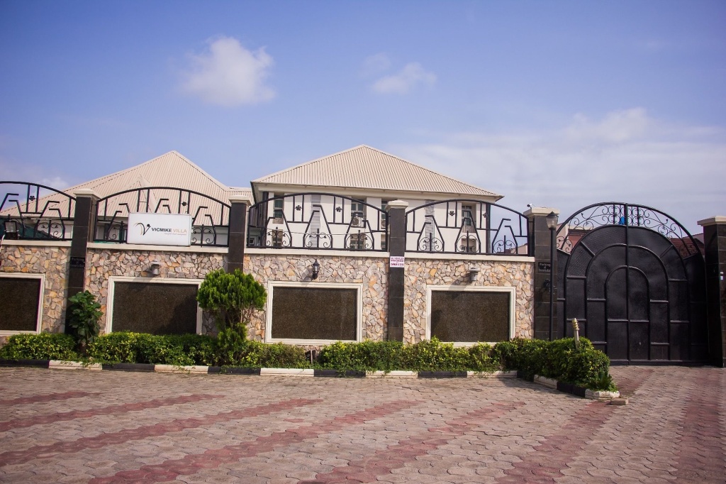 Vicmike Villa