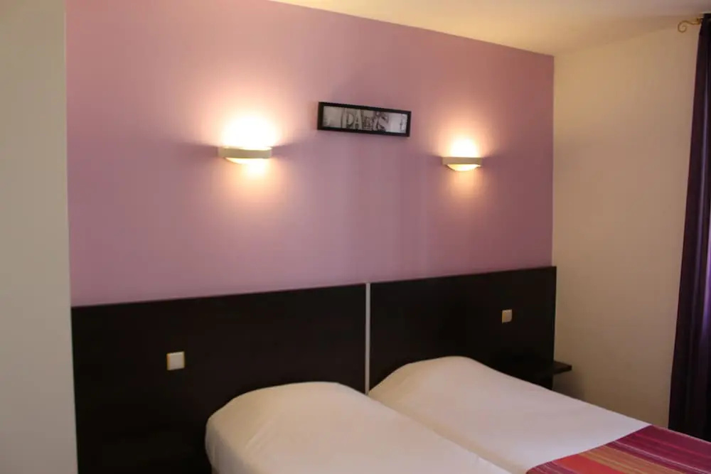 1 Bedroom Standard Double room (twin beds)