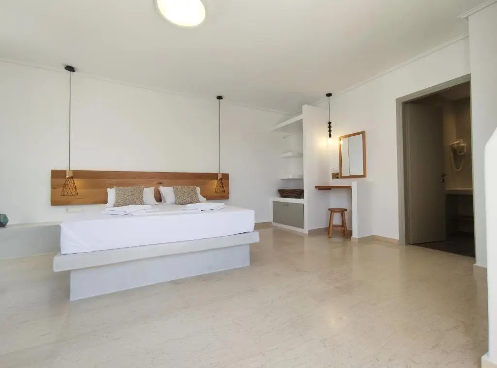 Junior Suite with sunset view