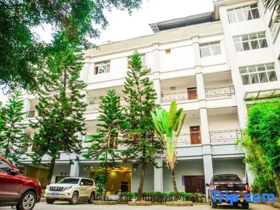 Xinhe Business Hotel
