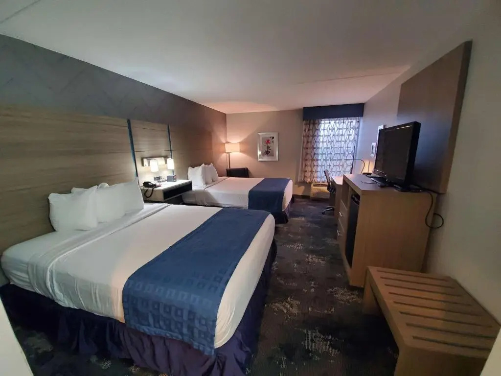 Quadruple Suite