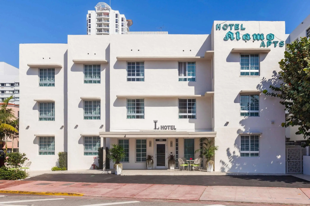 The L Hotel