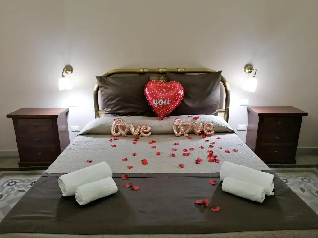 Double Suite (full double bed)
