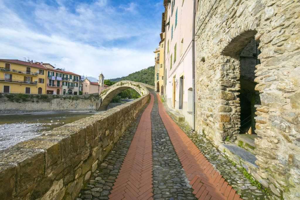 Dolceacqua 2 - Borgo Medioevale