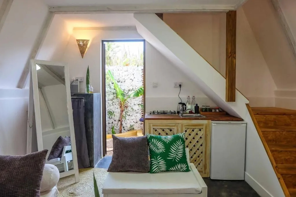 Balcony & Terrace