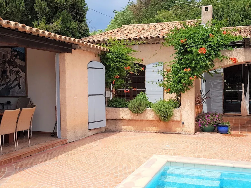 Luxurious Holiday Home In Salernes With Private Pool