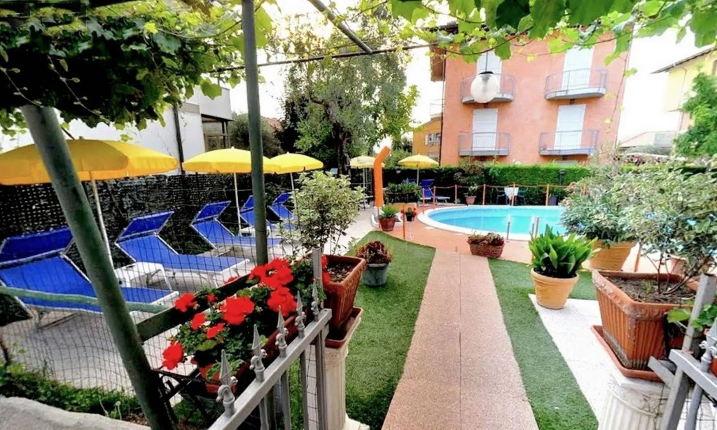 Hotel photo 16