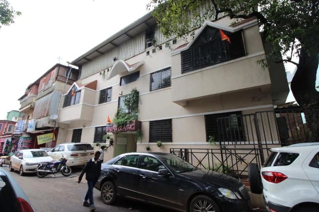 Balaji Classic Hotel