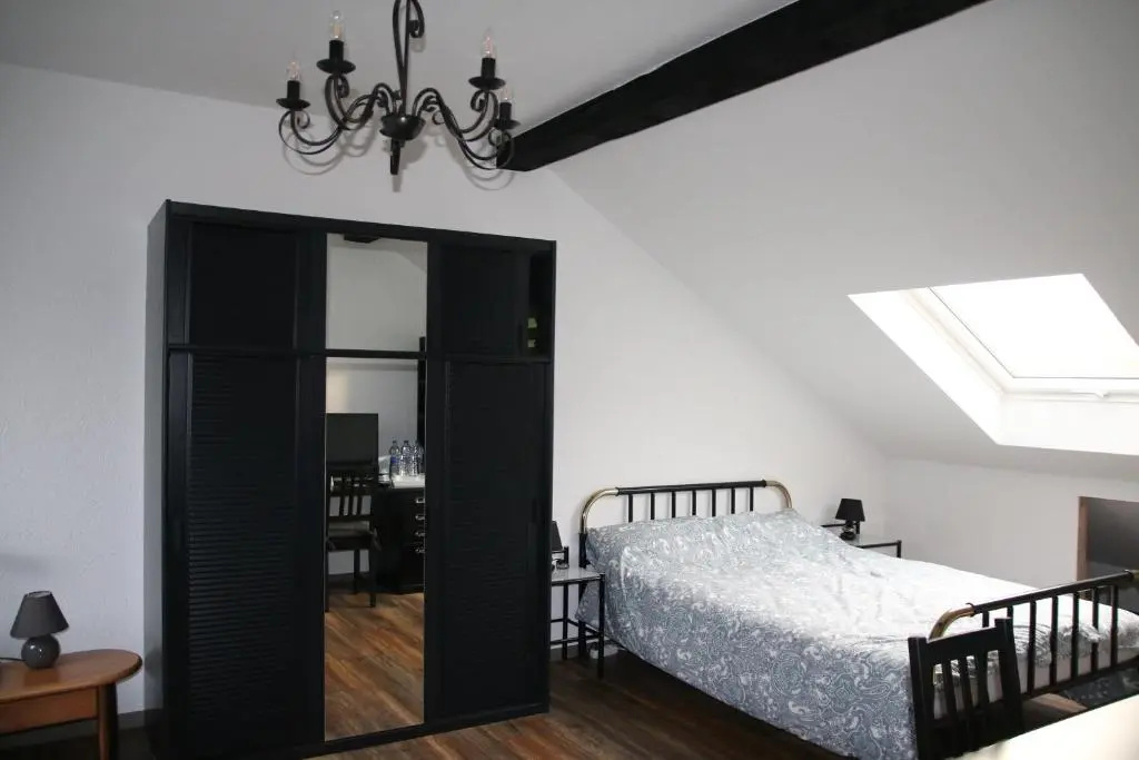 Economy room