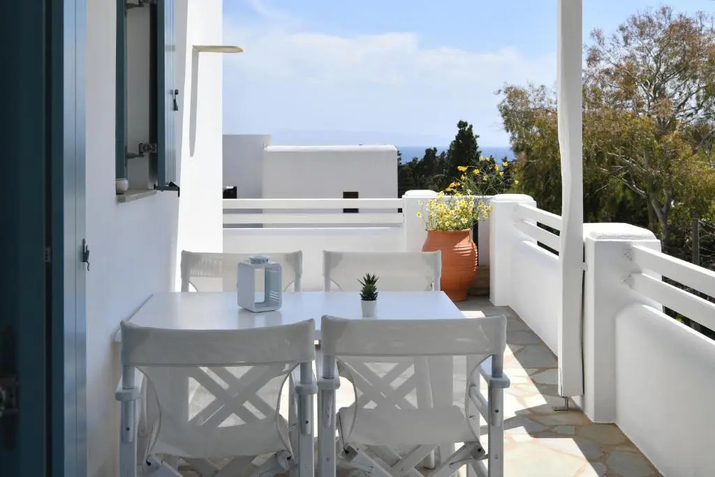 1 Bedroom Apartment with sea view