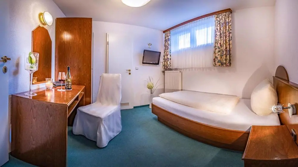 Hotel Kalenborner Hoehe - Chambres