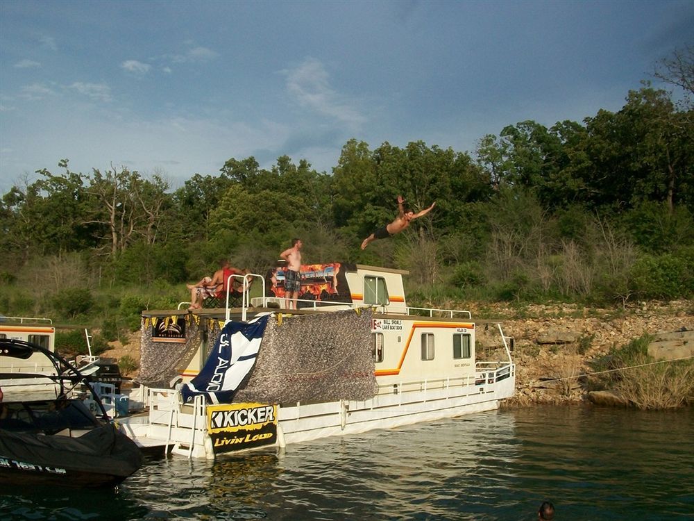Image 12