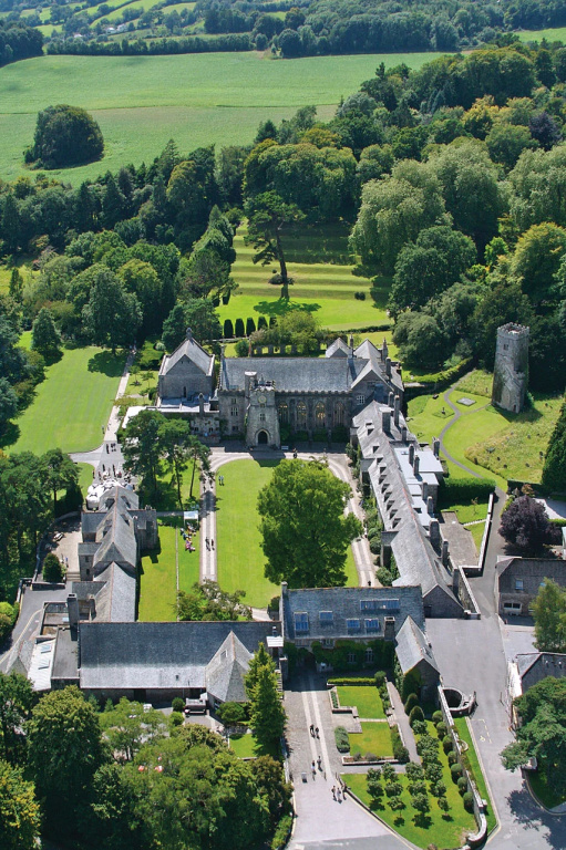 CBH Dartington Hall Hotel