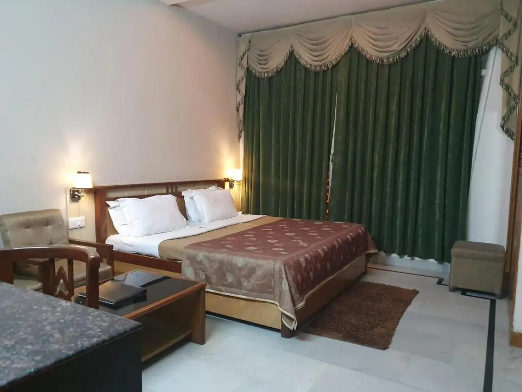 Deluxe Family room