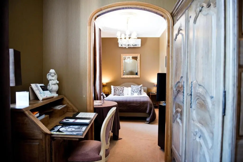 Classic room