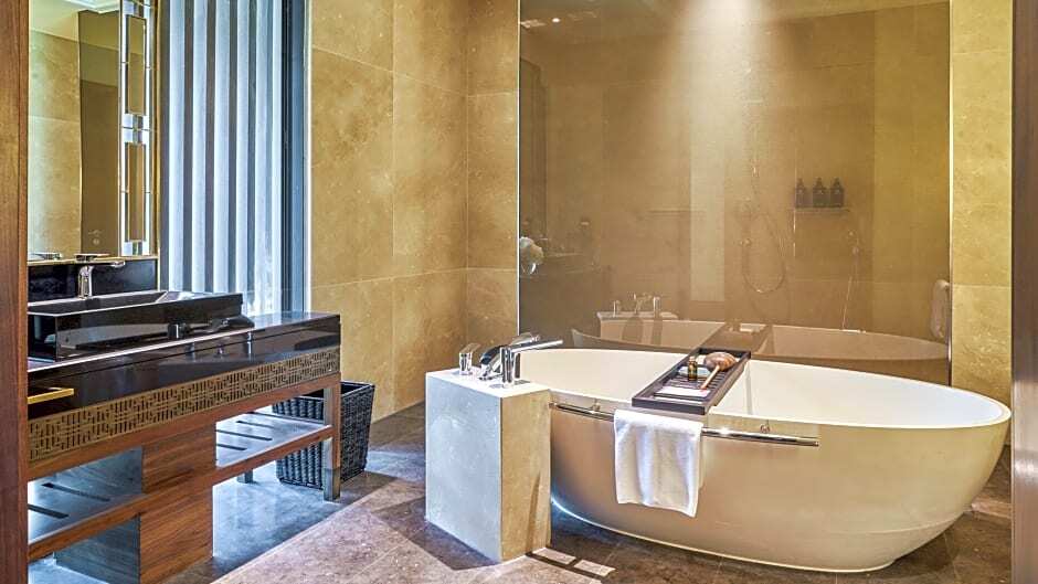 Intercontinental Phu Quoc Long Beach Resort