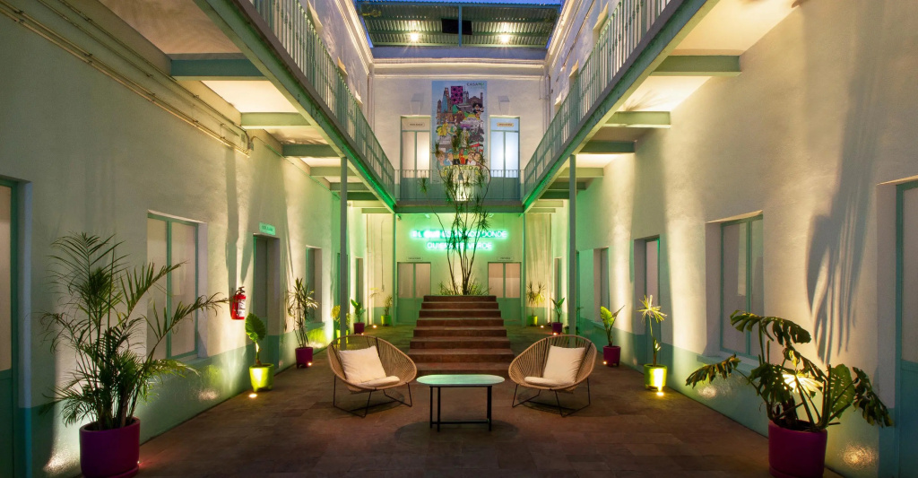 Hotel photo 12