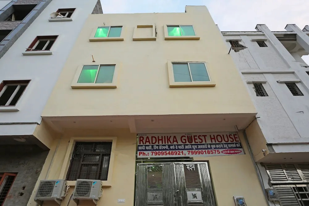 Radhika Guest House By OYO Rooms