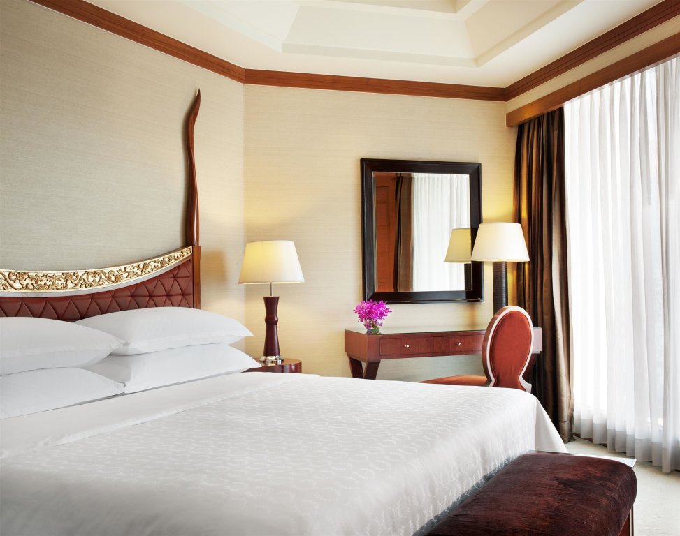 Royal tower hotel. Шератон Бангкок. Royal Orchid Sheraton Hotel and Towers. Orchid Hotel Dubai 3. Sheraton отель какие города.