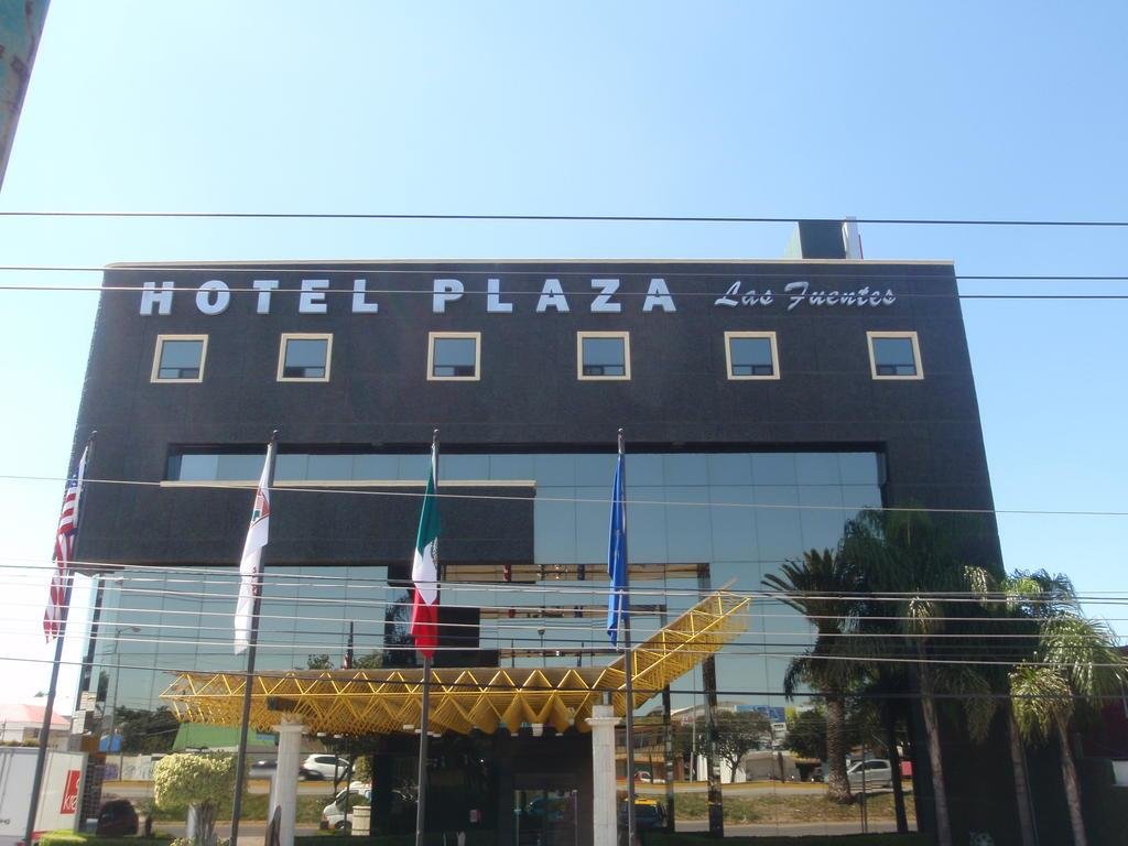 Hotel Plaza Las Fuentes image