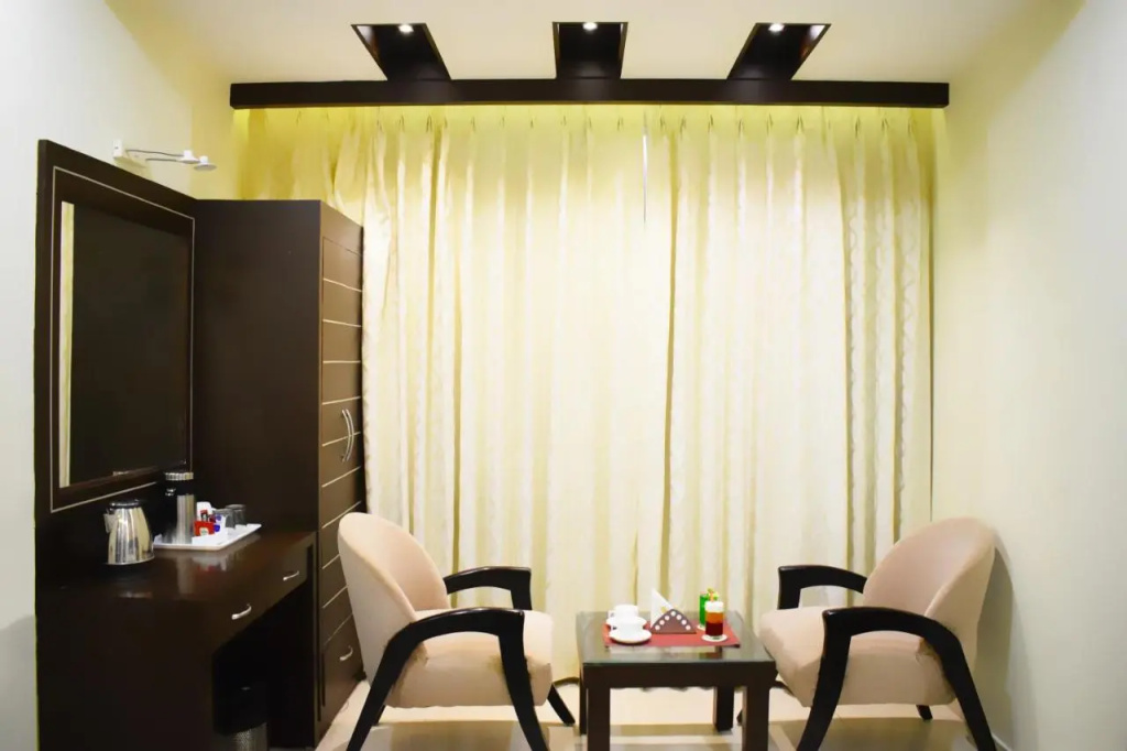 Hotel Green View - Behind Pramarth Niketan - Général