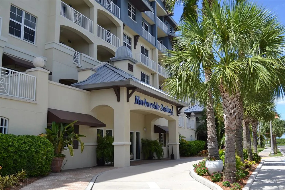 Harborside Suites at Little Harbor