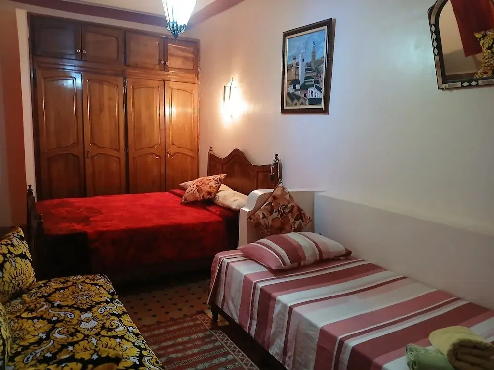 Standard Triple room