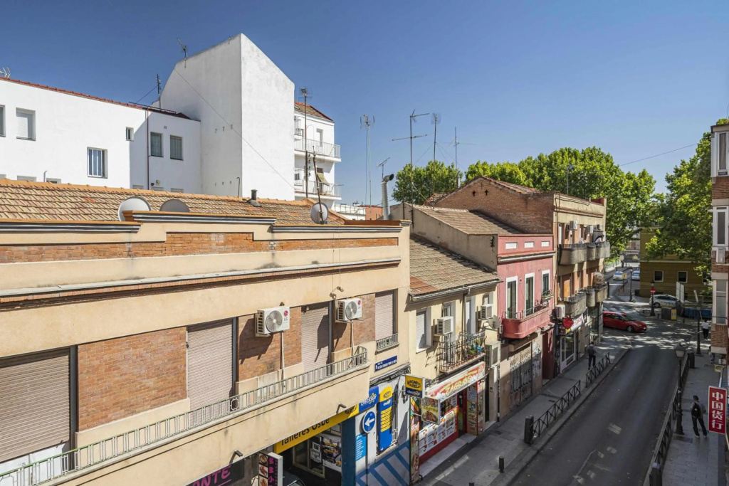 Cuidadosamente decorado apartamento junto al metro