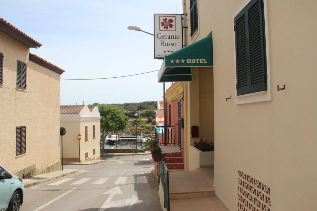 Geranio Rosso Hotel & Restaurant