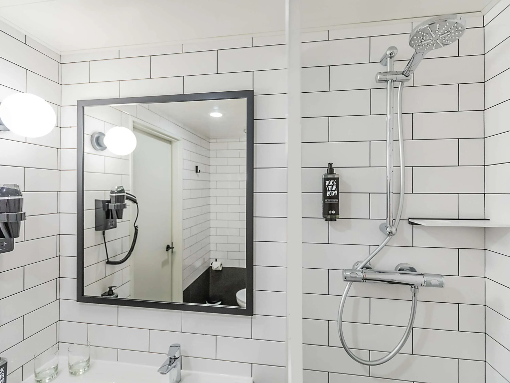 ibis Braganca - Général