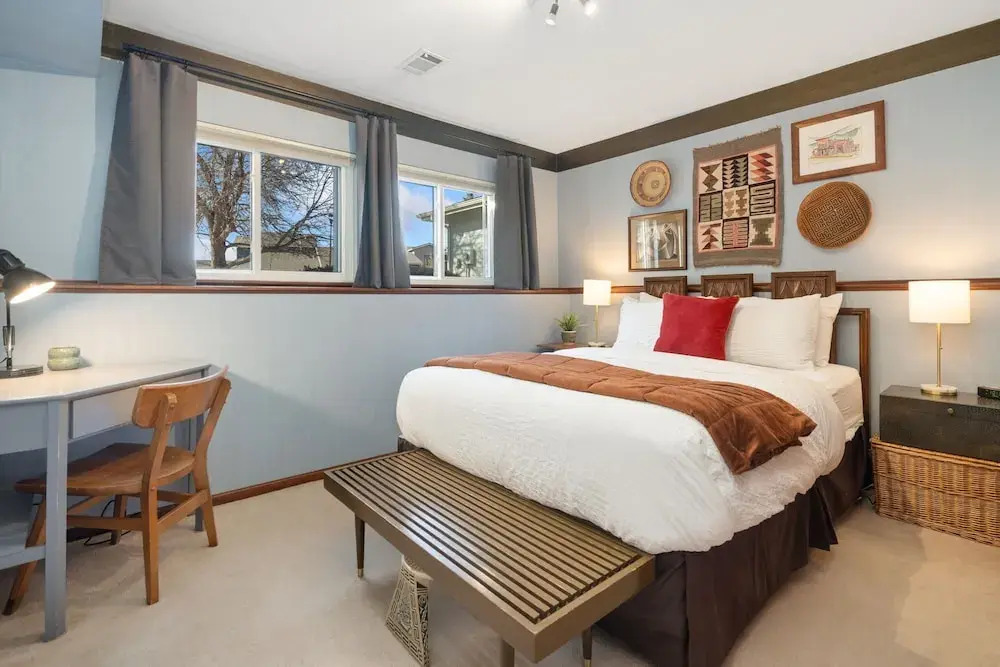 Mid-century Mod Retreat Lakefront Trails, Quiet — фото 4