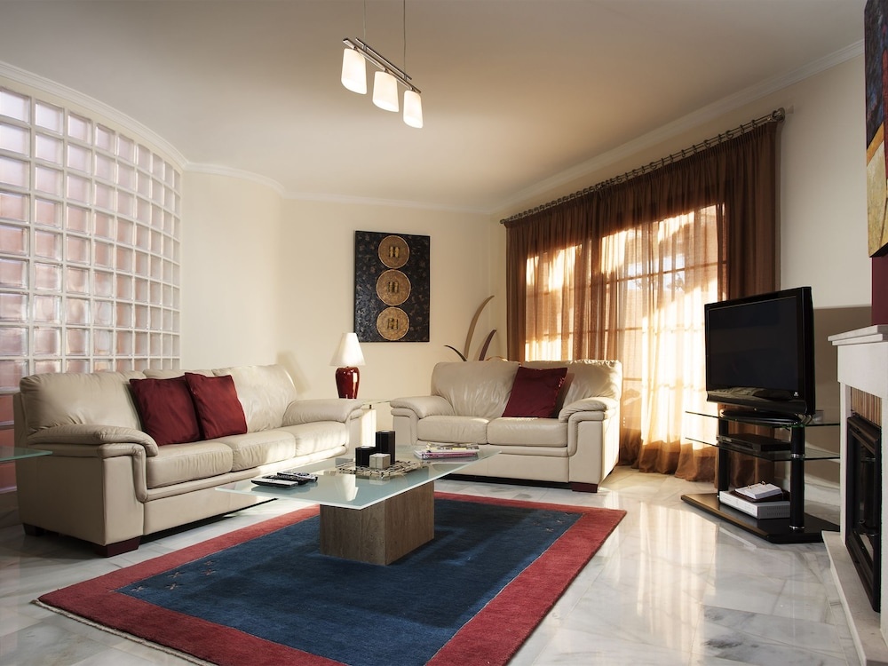 Livescape Hacienda del Sol