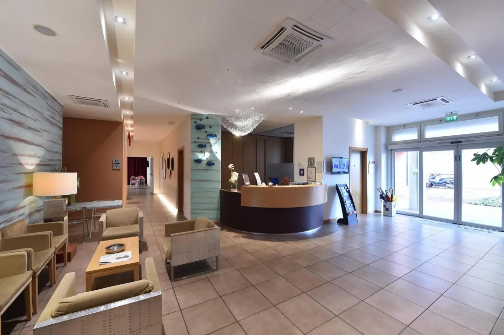 Hotel photo 16