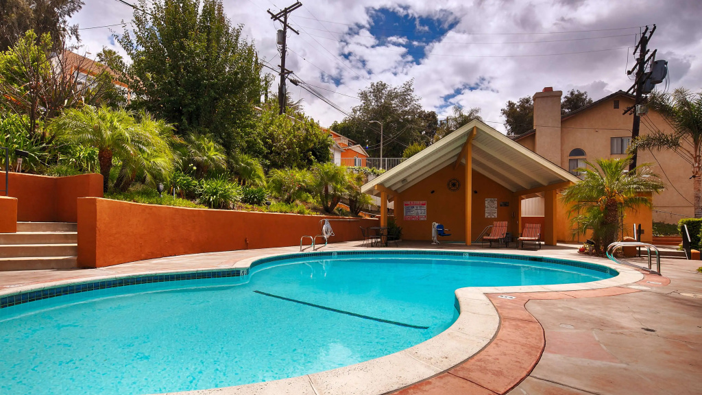 Best Western Woodland Hills Inn - Général