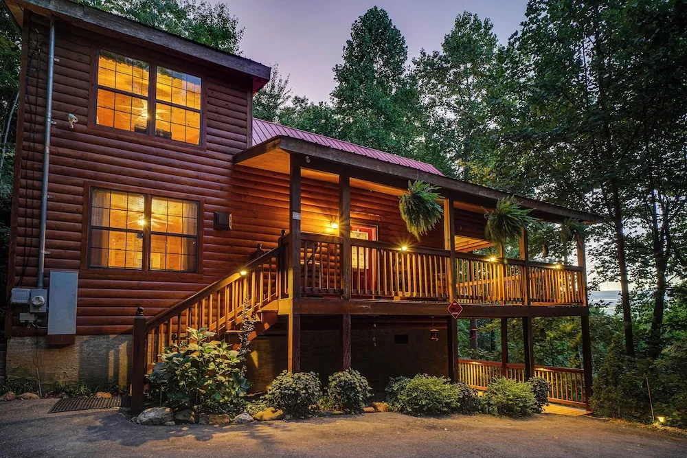 'bear Mountain Chalet' in Sevierville w/ Hot Tub