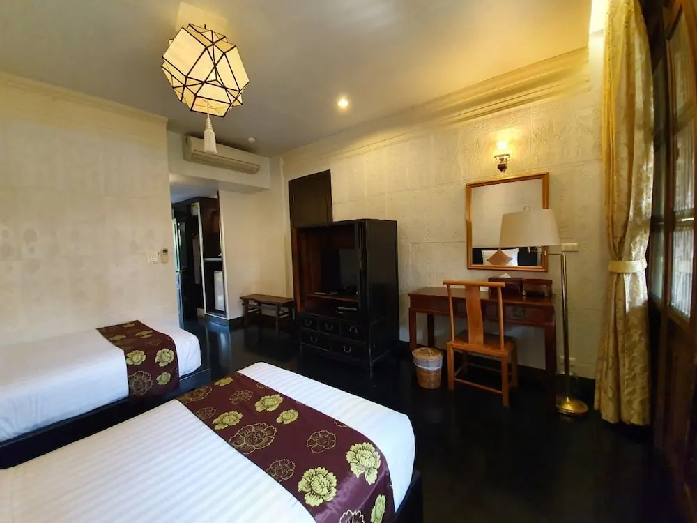 Deluxe room with balcony