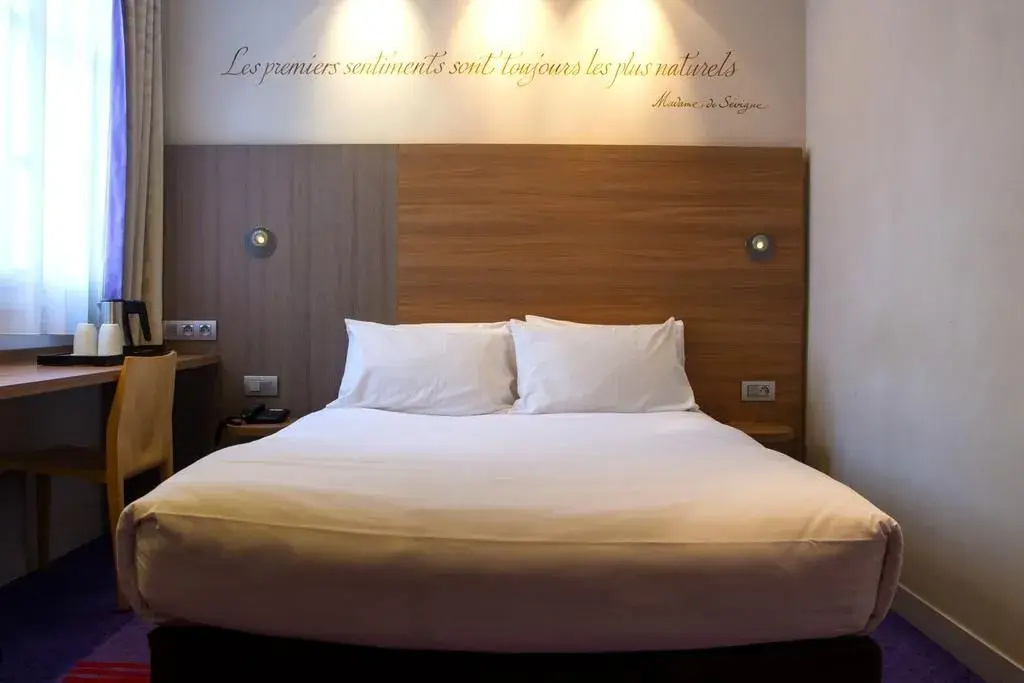 Hotel de Sevigne 36