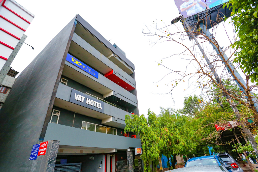 FabHotel Blusky