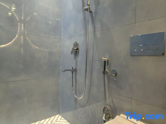 AvyAm Blue Terrace Room - 2