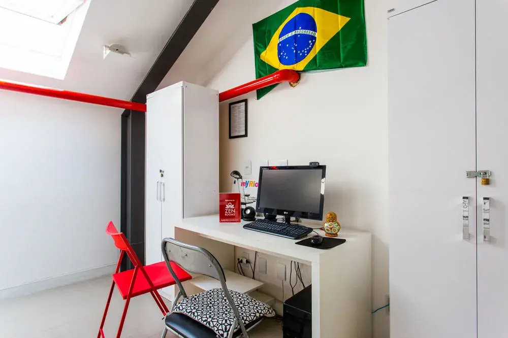 ZEN Rooms Mena Barreto