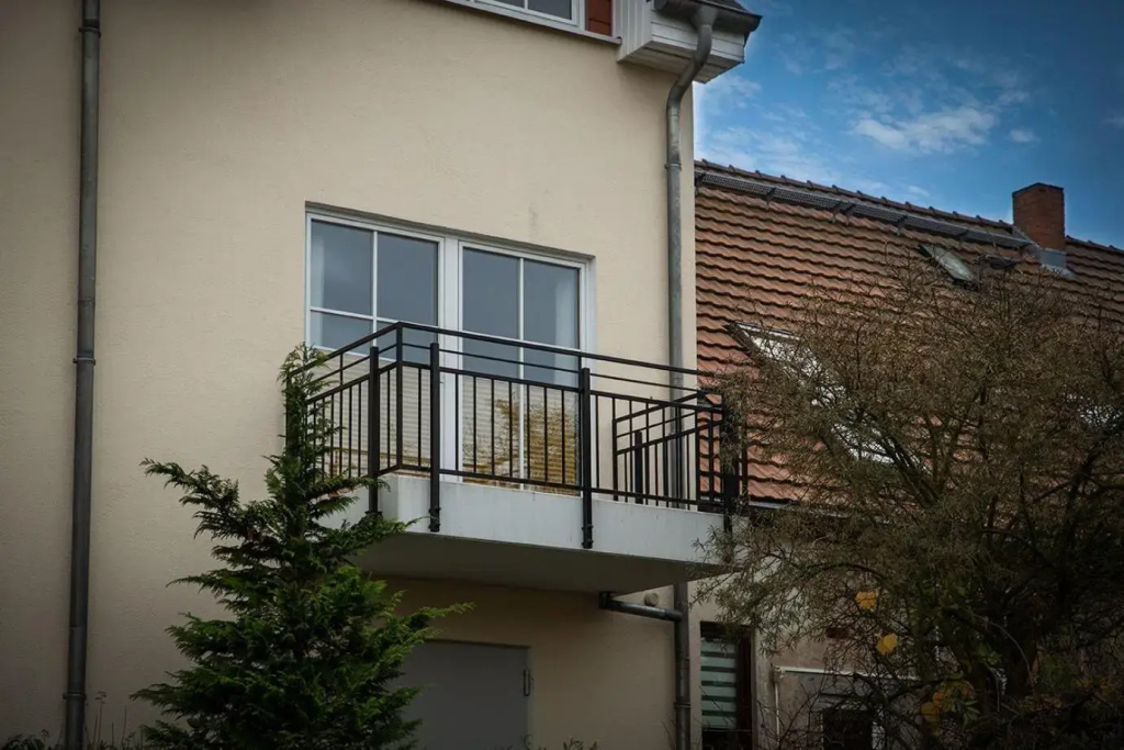 H& Apartments im Herzen der Stadt super zentral ruhig mit Kochnischen Balkon oder Empore