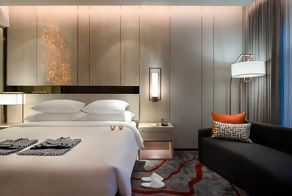 Hotel Nikko Bangkok - Tap to explore photos