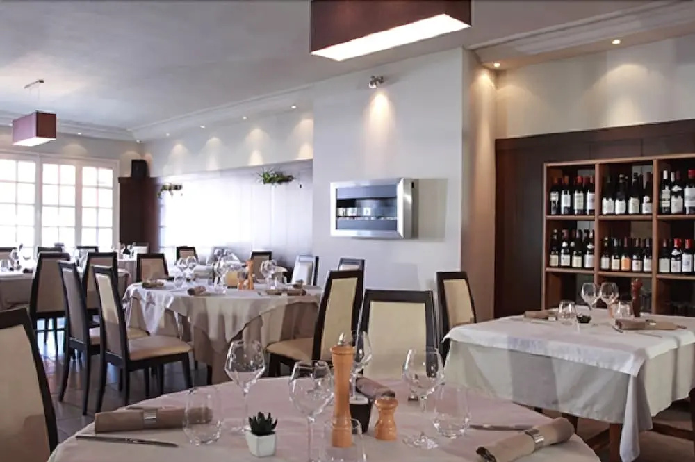 Food & Beverage
