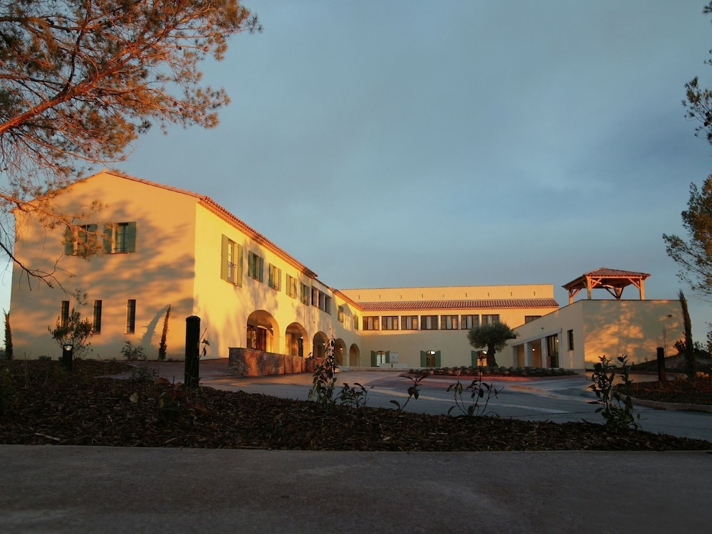 Large Villa With Private Pool Between Provence and Riviera