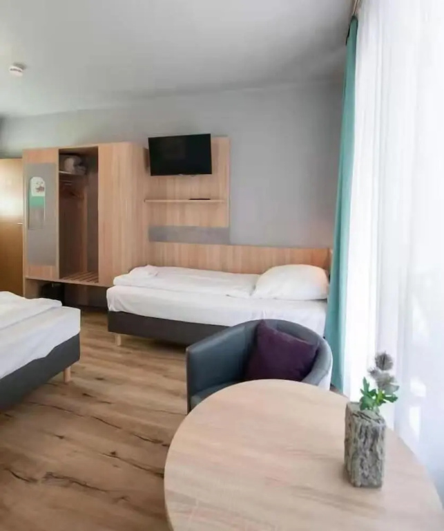 Standard Triple room with balcony