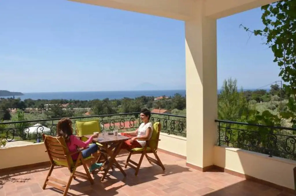 Balcony & Terrace