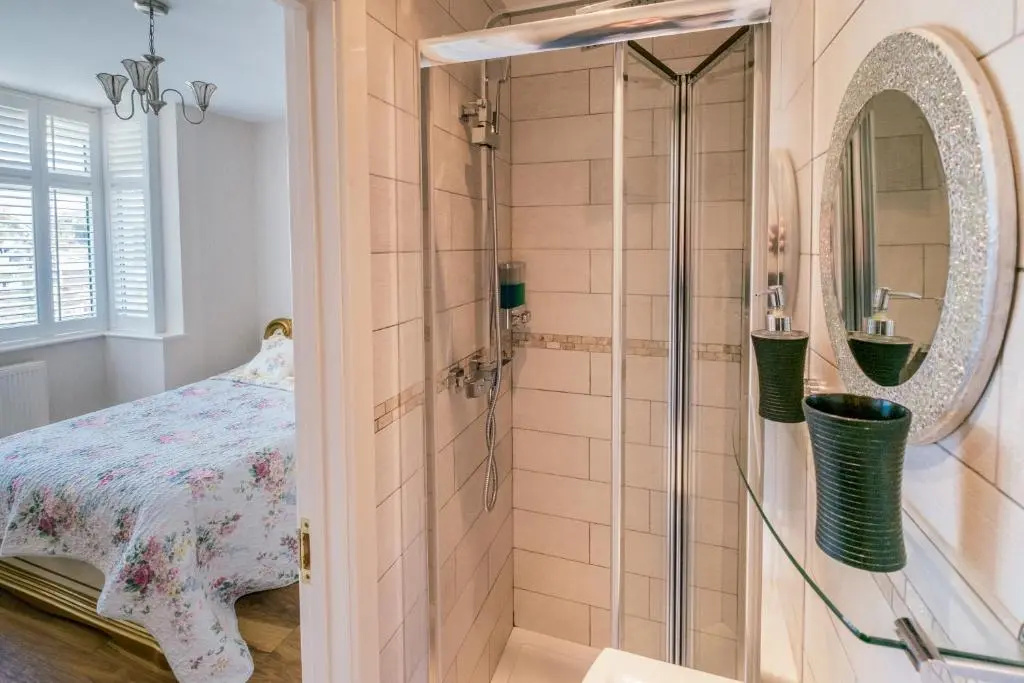 Kato London Haus - Chambres