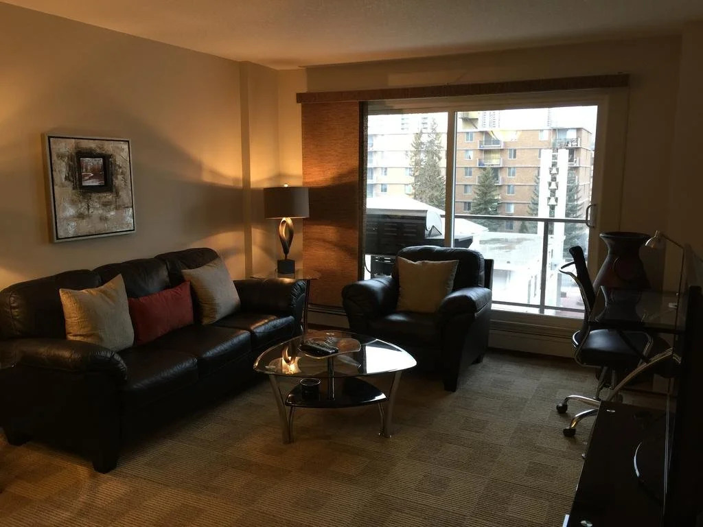 Corporate Suites of Calgary - Eightwelve - фото 8